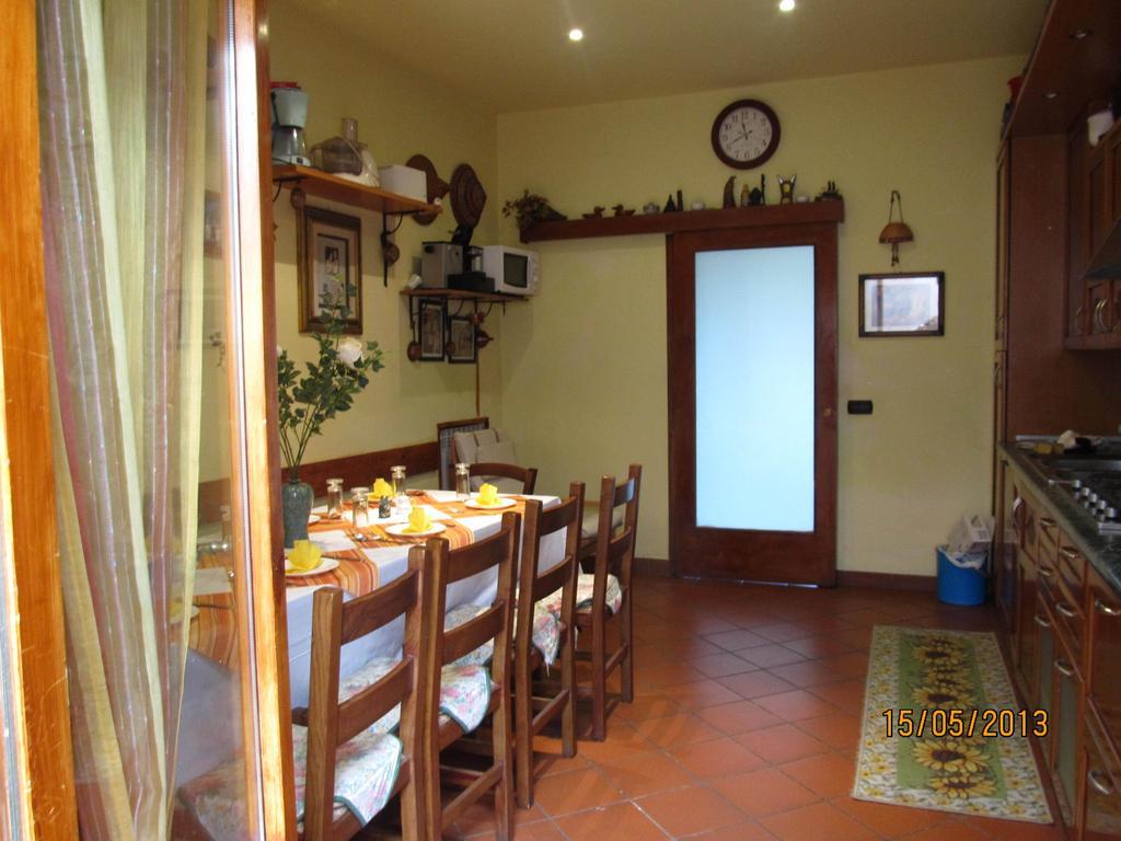 La Bella Casa Del Cuoco Hotel Campi Bisenzio Szoba fotó