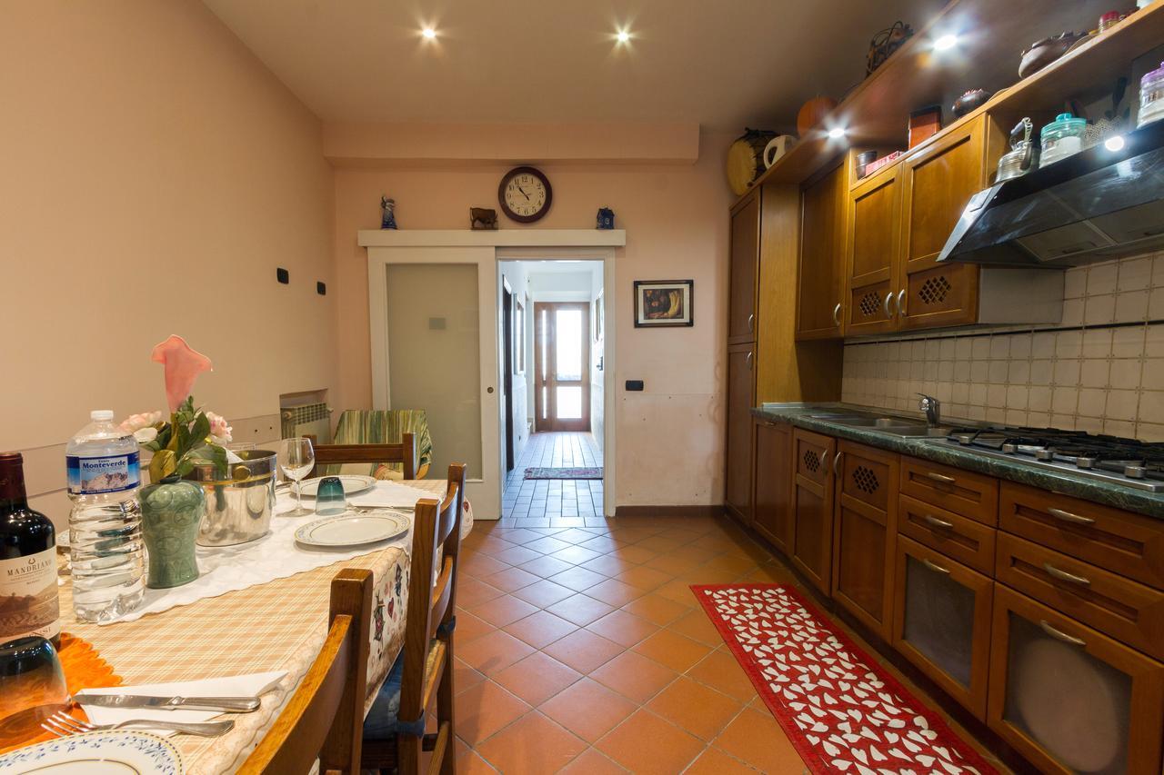 La Bella Casa Del Cuoco Hotel Campi Bisenzio Kültér fotó