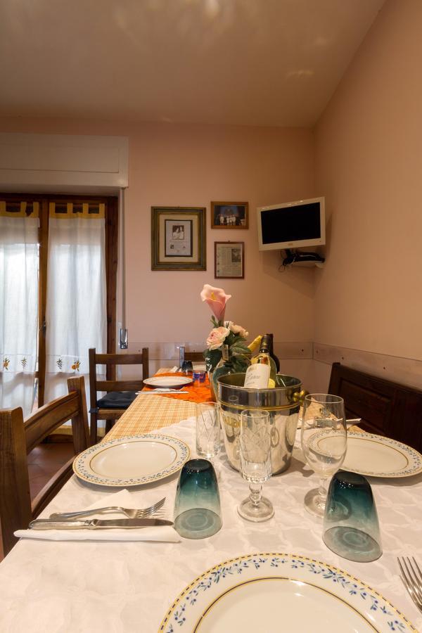 La Bella Casa Del Cuoco Hotel Campi Bisenzio Kültér fotó