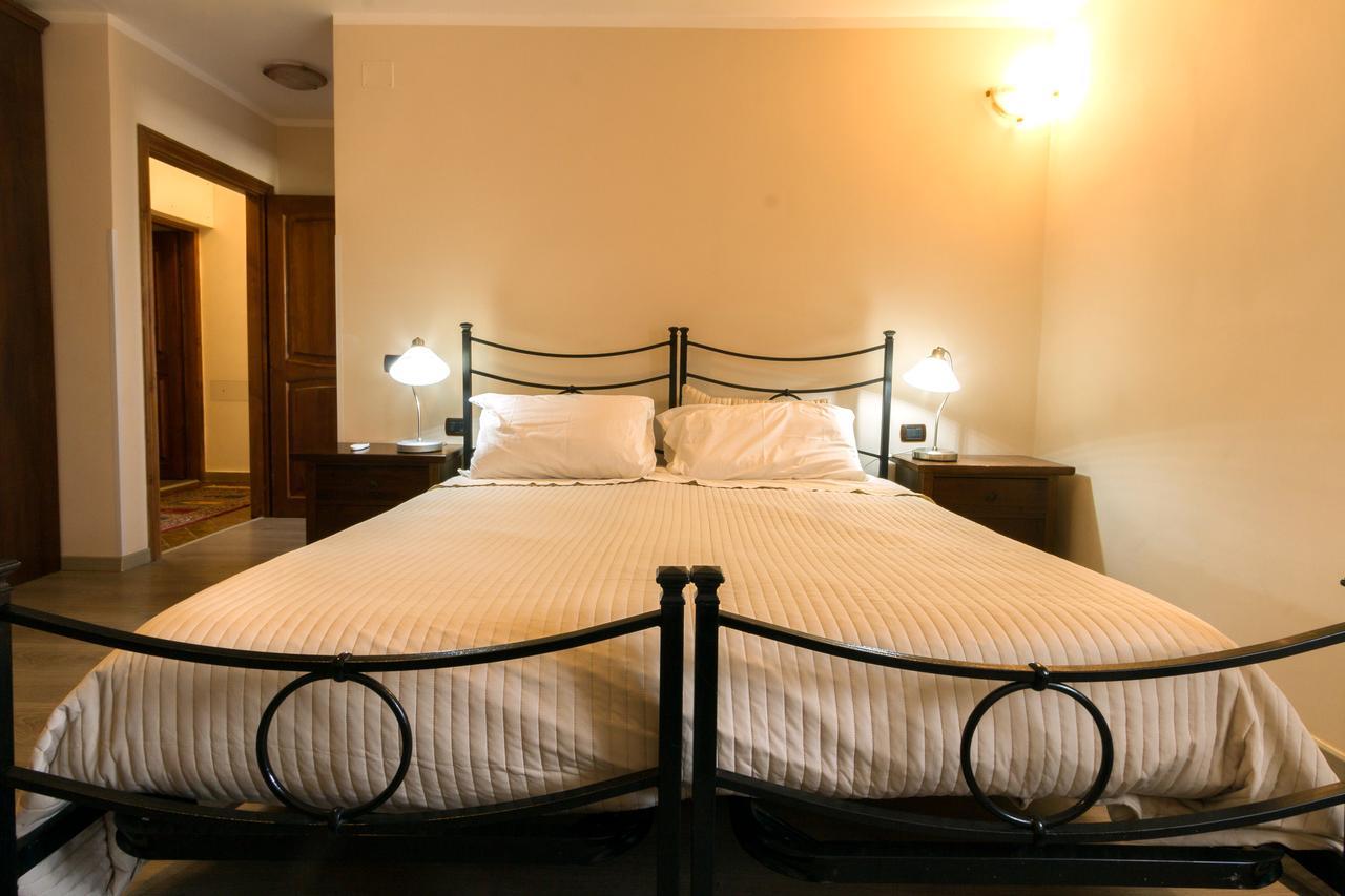 La Bella Casa Del Cuoco Hotel Campi Bisenzio Kültér fotó