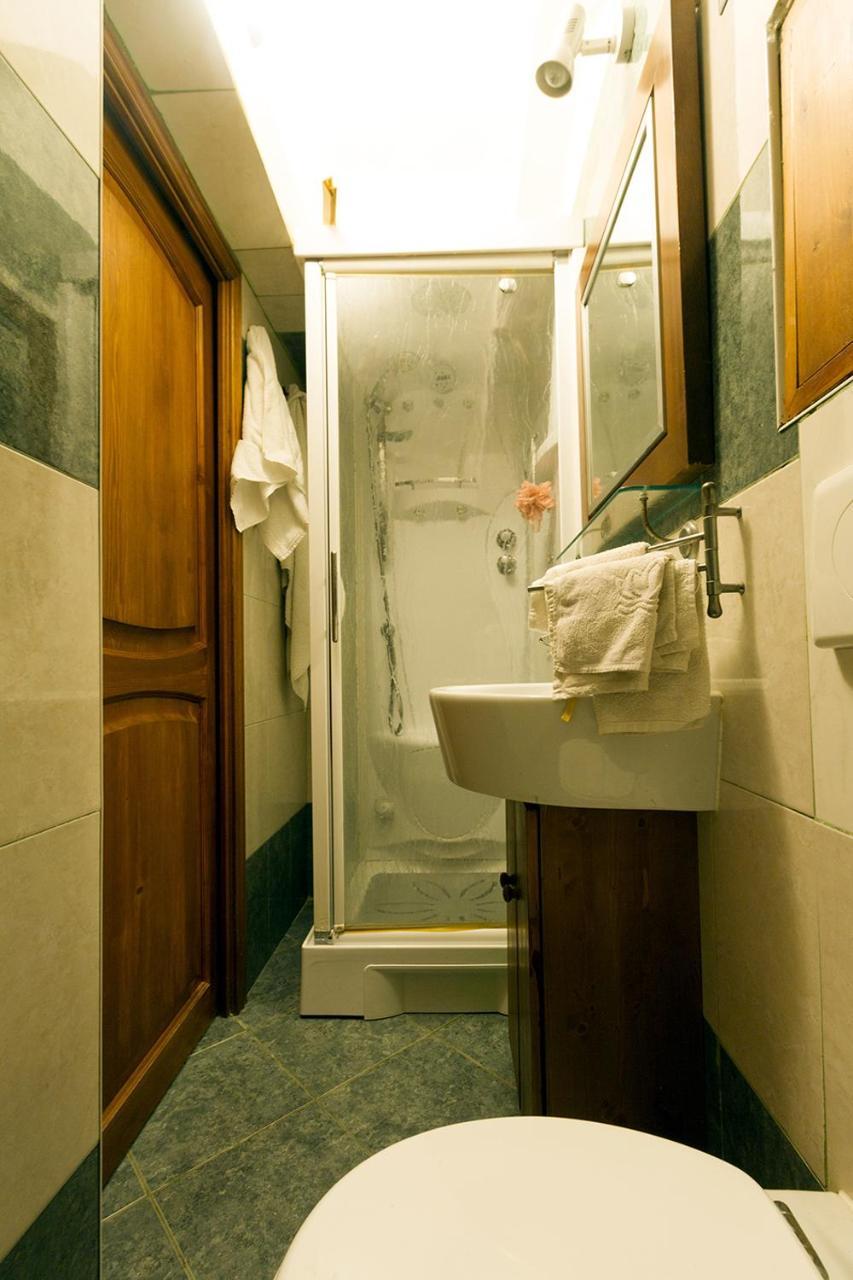 La Bella Casa Del Cuoco Hotel Campi Bisenzio Kültér fotó